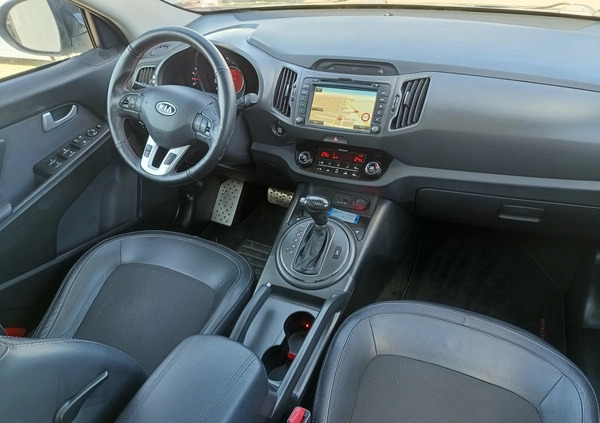 Kia Sportage cena 39900 przebieg: 219000, rok produkcji 2012 z Góra małe 352